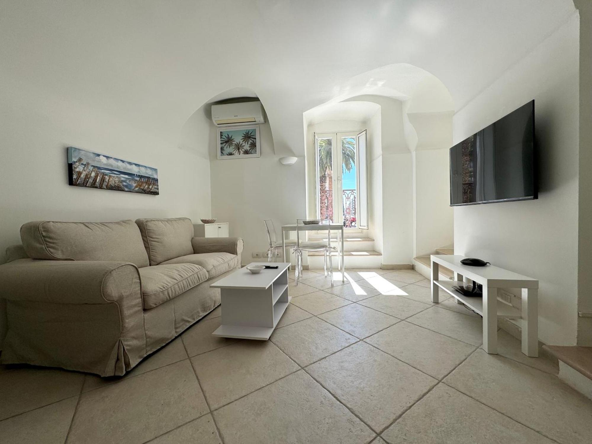 Palm Central House Бари Экстерьер фото